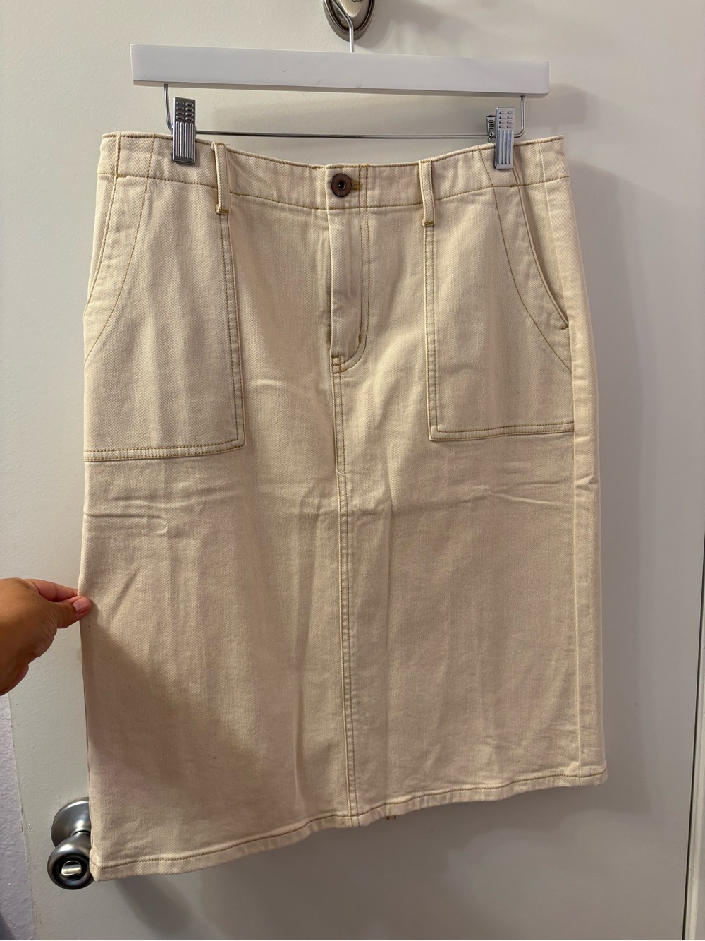 J. Jill Denim Cream Pencil Skirt with Front Patch Pockets NWOT Size 10P